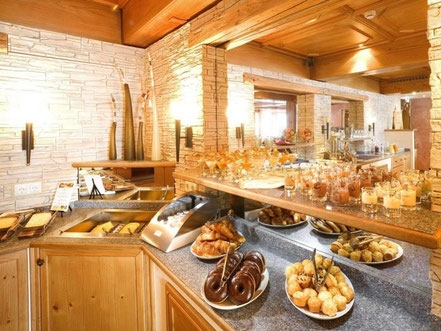 business-fr++hst++ck-im-hotel-sonne